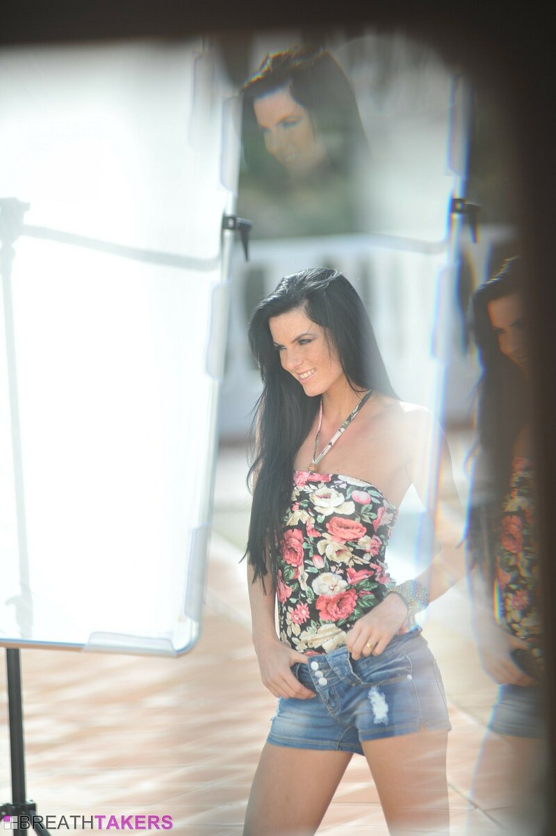 Нина, 24 года, 5 размер груди